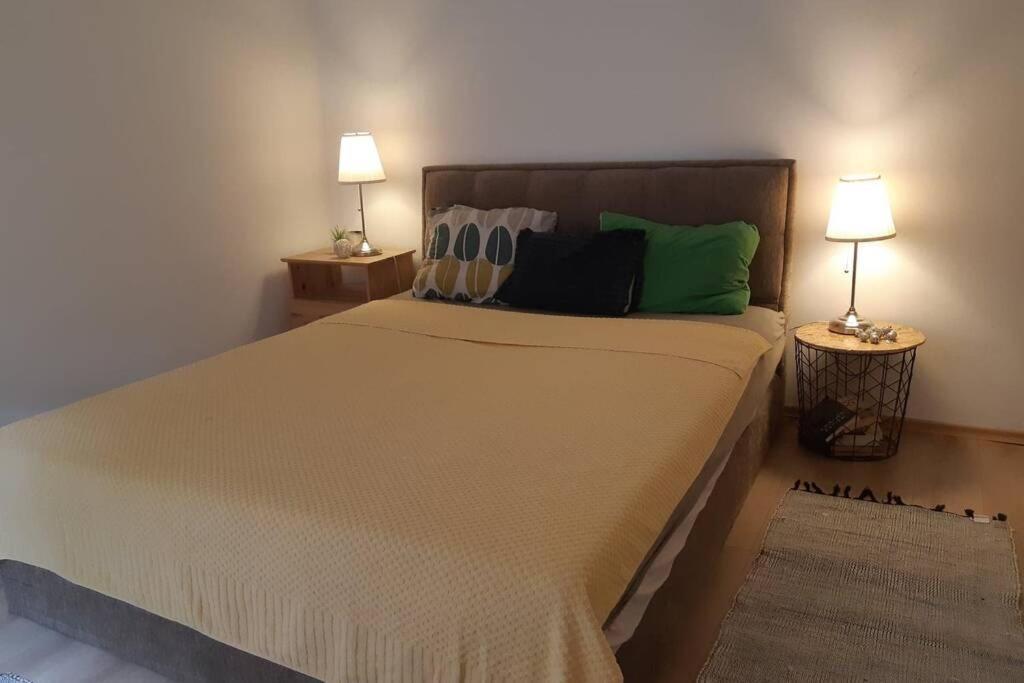 Tiny House Apartment เบลเกรด ภายนอก รูปภาพ